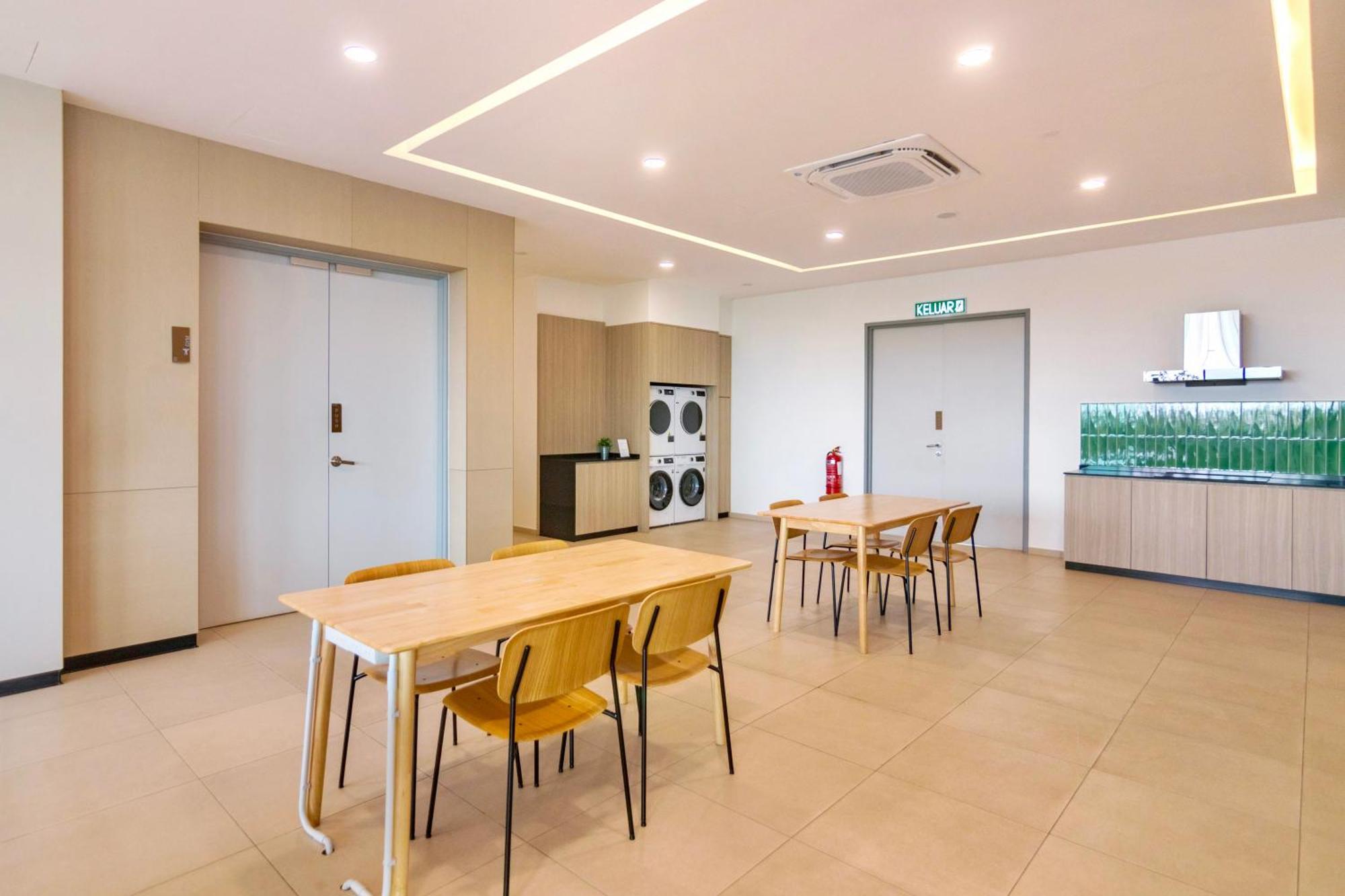 Marc Coliving By Cobytat Bukit Mertajam Exterior foto